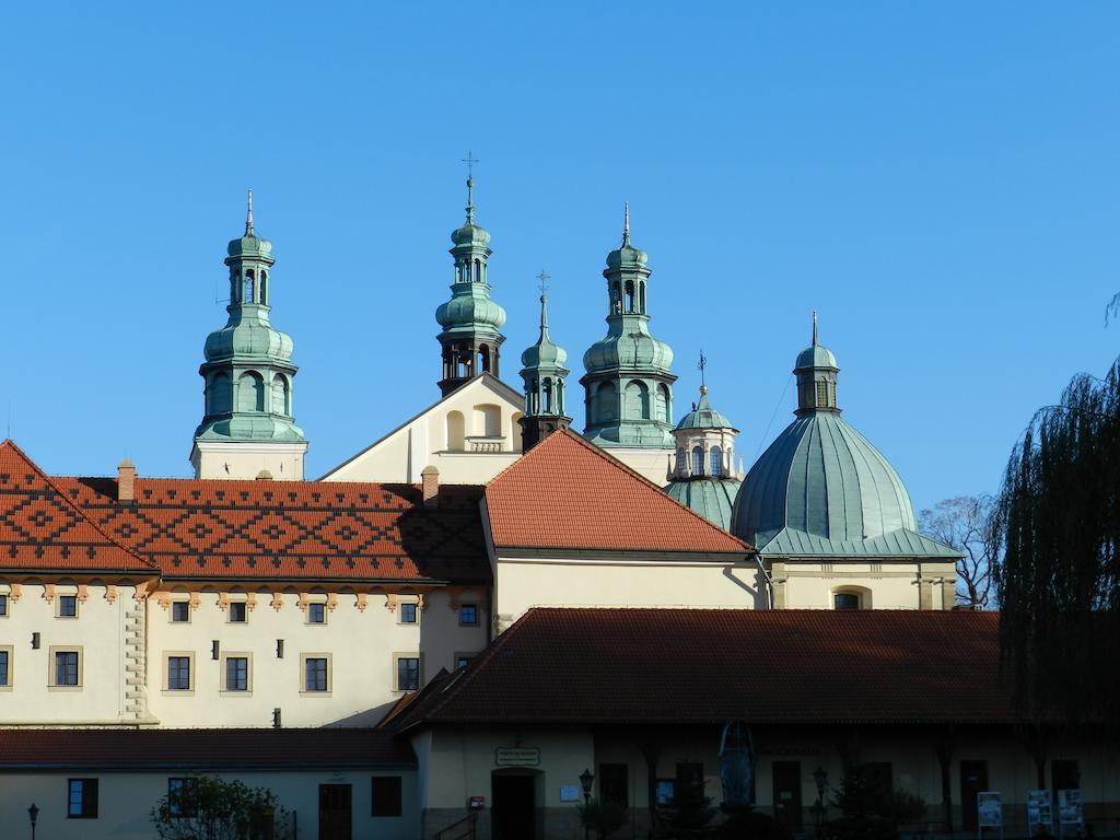Готель Dom Pielgrzyma Кальварія-Зебжидовська Екстер'єр фото
