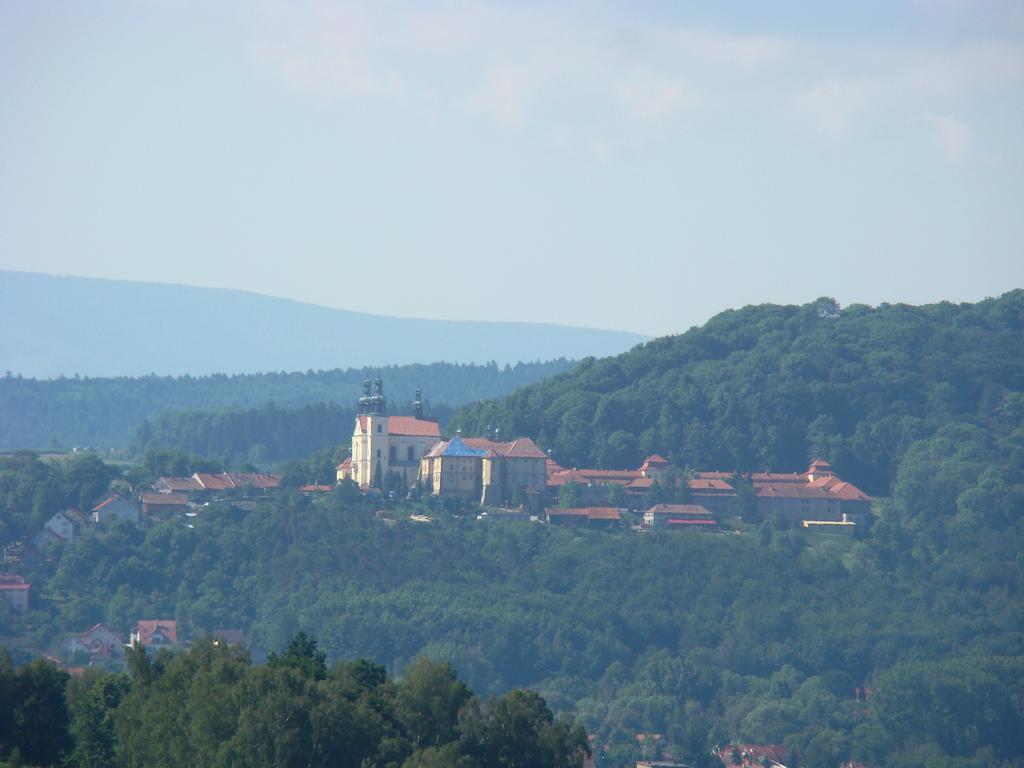 Готель Dom Pielgrzyma Кальварія-Зебжидовська Екстер'єр фото
